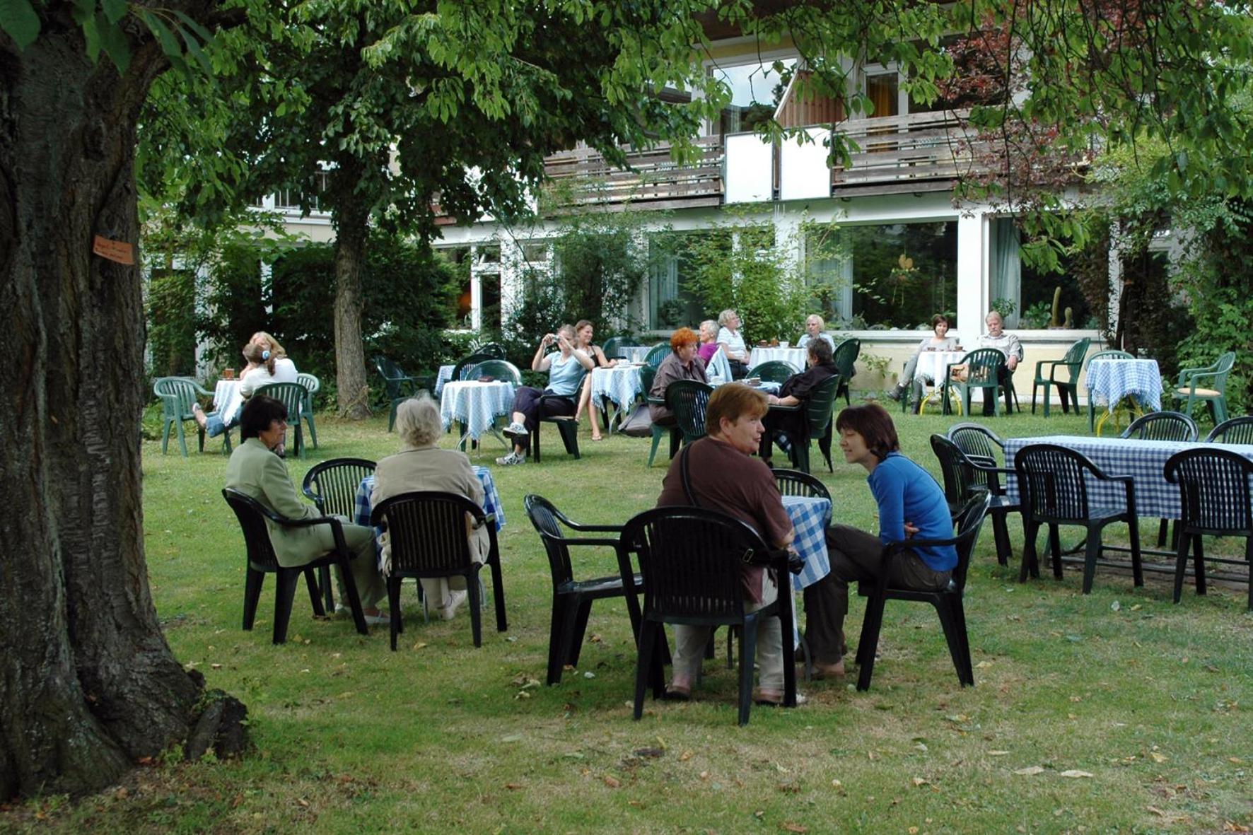 Hotel-Cafe "Schauinsland" Хорн-Бад-Майнберг Экстерьер фото