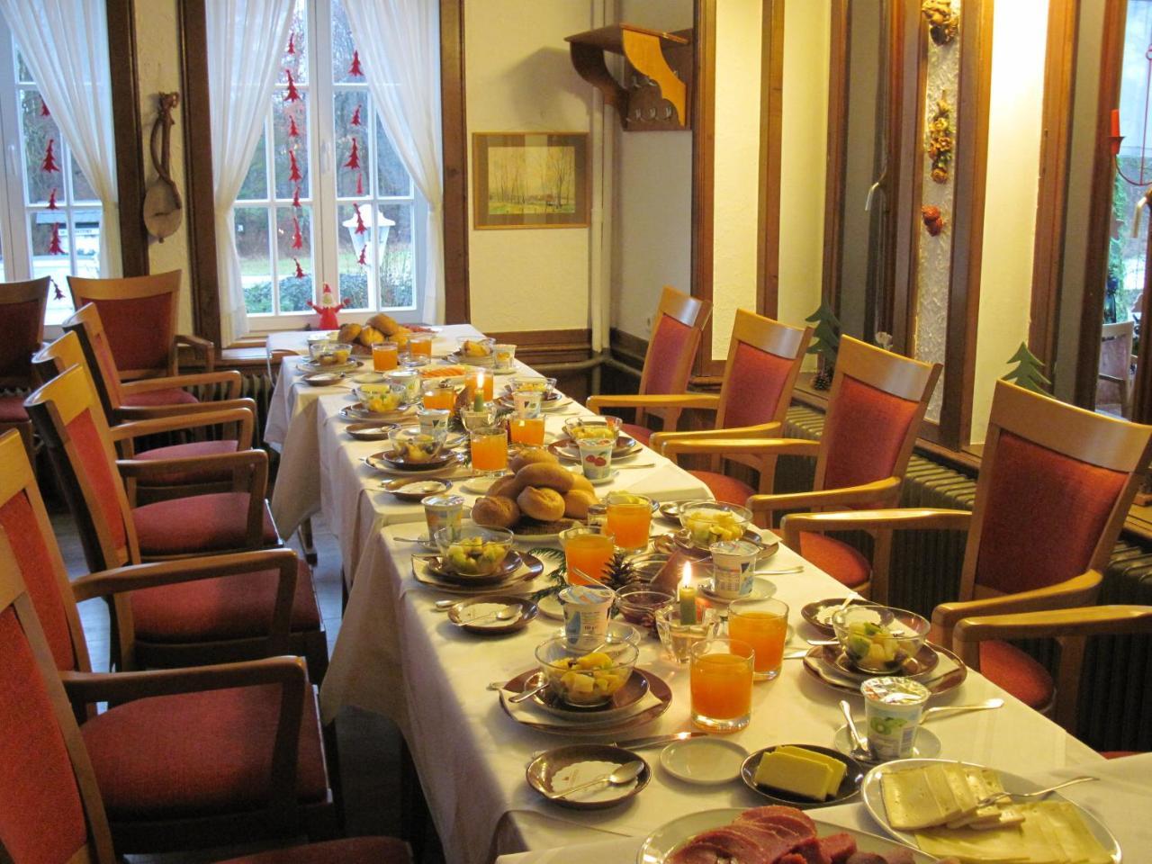 Hotel-Cafe "Schauinsland" Хорн-Бад-Майнберг Экстерьер фото
