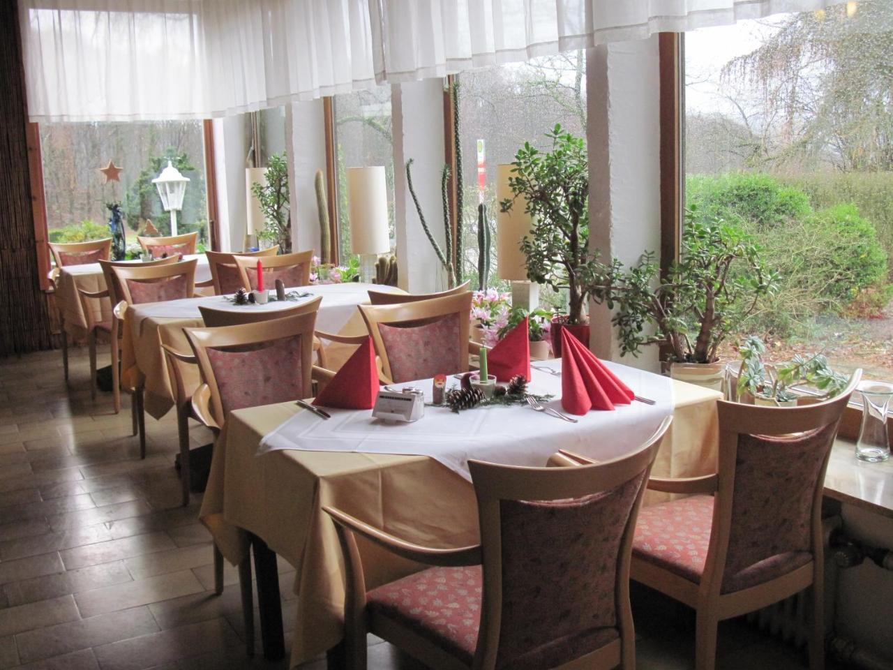 Hotel-Cafe "Schauinsland" Хорн-Бад-Майнберг Экстерьер фото